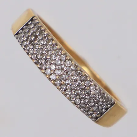 Ring med diamanter ca 0,50ctv åttkantslipade, stl 17¼, bredd 2,1-4,4mm, GHA, 18K Vikt: 2,9 g