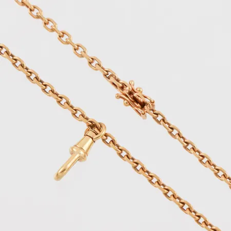 Collier med låskrok, längd ca 68 cm, bredd 1.7 mm, Bröderna Hedens Guldatelje, 18k. Vikt: 19,5 g