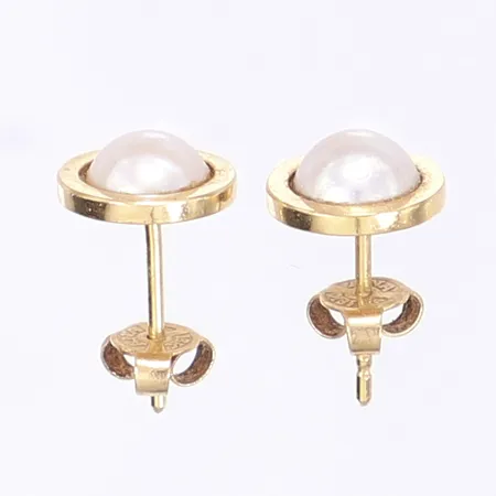 Ett par örhängen med svagt rosatonade pärlor, Ø10mm, för stift, 18K Vikt: 3 g