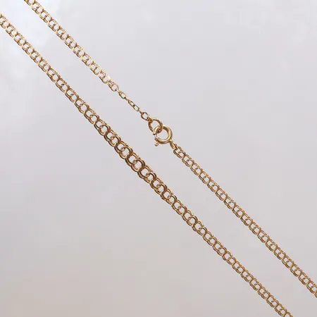 Kedja Bismarck, längd 43cm, bredd 2-4,5mm, 18K.  Vikt: 5,1 g
