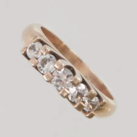 Ring, vita stenar, Ø17, bredd: 4,2mm, 925/1000 silver, 5,0g.