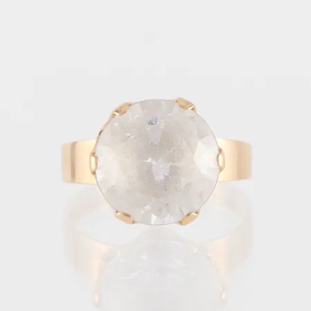 Ring med sten, ALTON, storlek 17 ¼ mm, bredd 2.3-12 mm, 18k. Vikt: 4,2 g