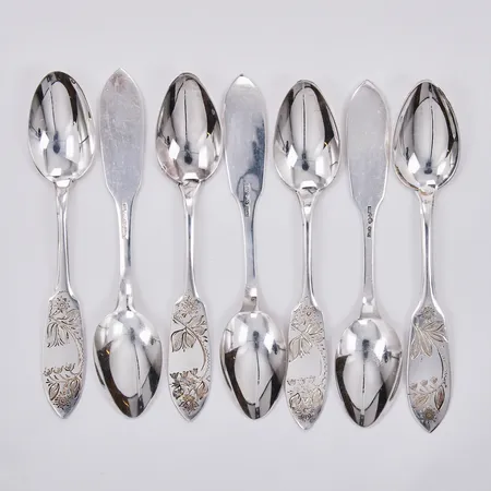 Sju kaffeskedar, modell Tornedal, längd: ca 12,2cm, en är graverad på baksidan, 830/1000 Silver Vikt: 88 g