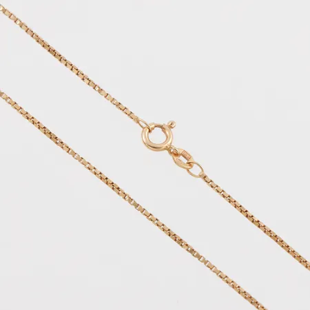 Collier Venezia, längd ca 44 cm, bredd 1.3 mm, 18k. Vikt: 4,2 g