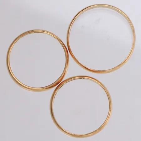 3 Ringar, gravyr, 18K  Vikt: 12 g