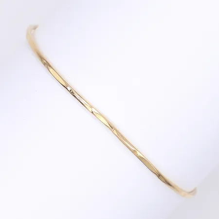 Armring, Ø65mm, bredd 2mm, något skev i formen, 18K Vikt: 6,5 g