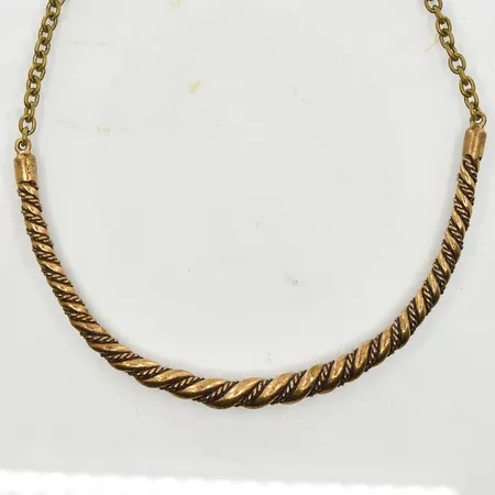 Collier, Kalevala Koru, Made in Finland, längd ca 43 cm, bredd 5-8 mm, brons. Vikt: 0 g