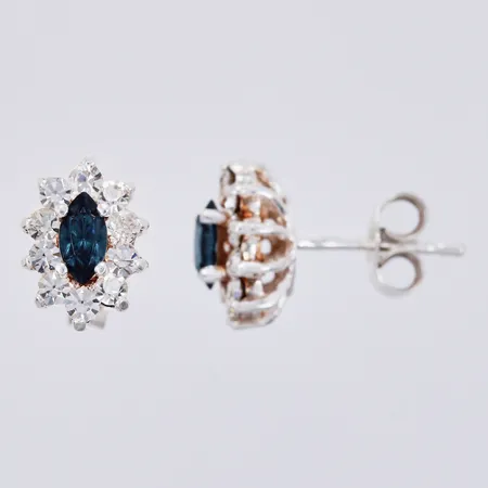 Ett par örhängen med stenar, Ø ca 8-11mm, 925/1000 Silver  Vikt: 2 g