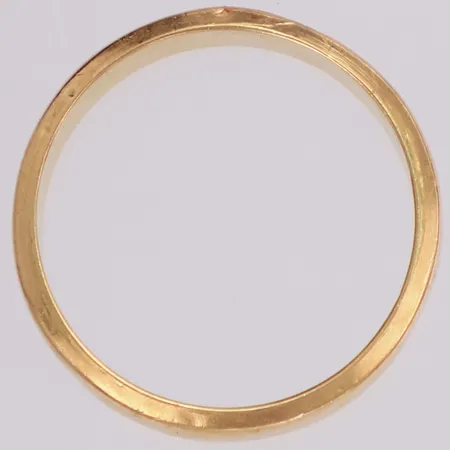 Ring, stl 18¼, bredd 4,9mm, ihålig, bucklor, 18K  Vikt: 1,7 g
