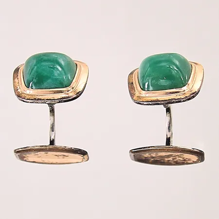Ett par manschettknappar med gröna stenar, Ø16,7mm, silver 800/1000 Vikt: 10,5 g