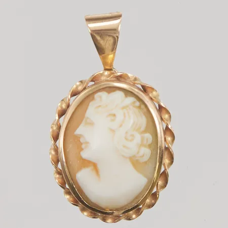 Hänge, camé, 29x17mm, ram i 18K, 3,1g.