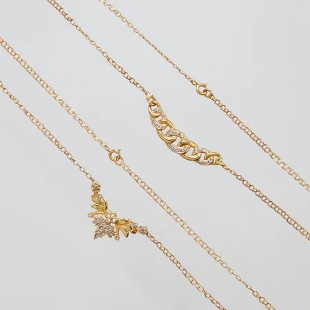 2 Collier med små diamanter, skadade kedjor, 18K Vikt: 12,1 g