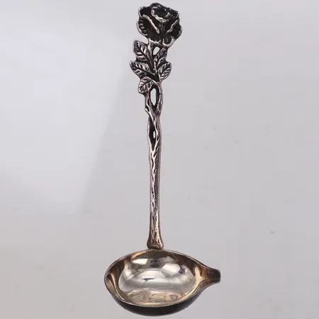 Sked, modell Rosen, längd 10,5cm, Gewe Silvervarufabriken Ab, silver 830/1000 Vikt: 17,5 g