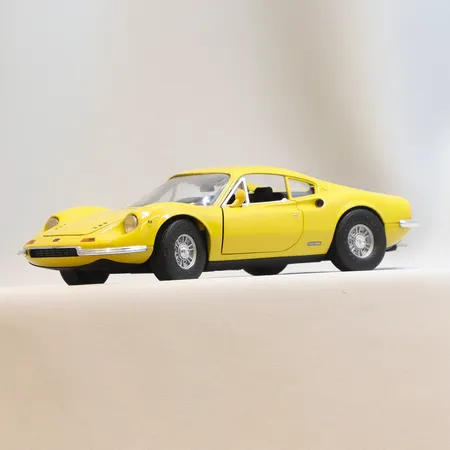 Modellbil Anson Metal Series, Ferrari 246GT, Skala 1:18, längd 24cm, visst slitage, made in China, metall samt plast Skickas med paket.