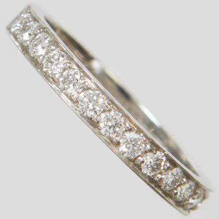 Alliansring med diamanter 14 x ca.0,03ct, Ø16½, bredd: 2,7mm, ograverad, svenska stämplar, platina 950/1000