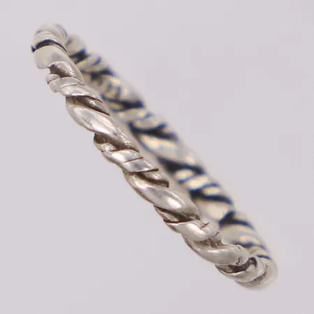 Ring tvinnad, stl 16, bredd 1,7mm, silver Vikt: 1 g