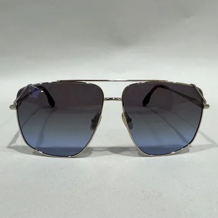 Solglasögon, Victoria Beckham, modell-nr: VB229S, stl: 61x13, putsduk, fodral, box.