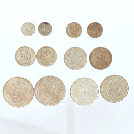 Svenska silvermynt 400/1000 798gr bruttovikt,  nettovikt 319gr Vikt: 798 g