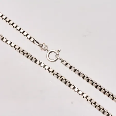 Kedja i silver, 38,5cm, Venezia, bredd 2,6mm, 830/1000, vikt 14,24g.