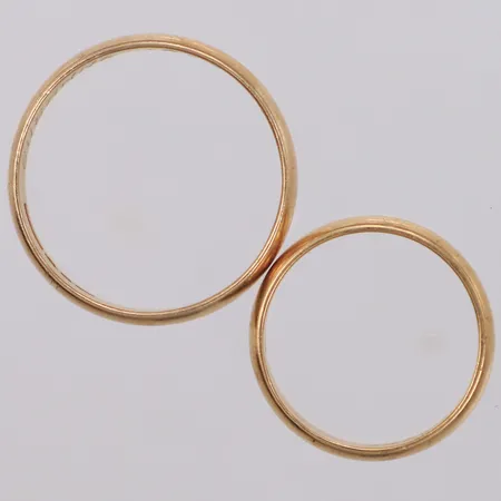 2 Ringar, gravyr, 18K Vikt: 7,1 g