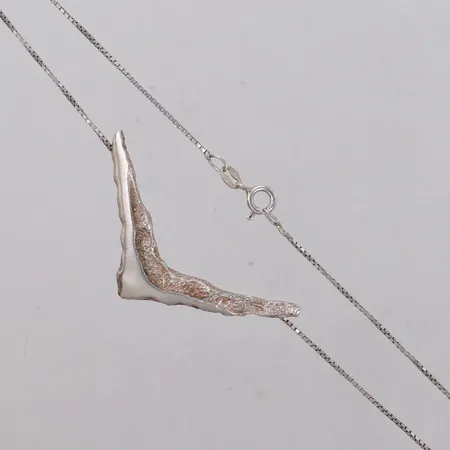 Kedja Venezia med hänge, längd 41,5cm, bredd 0,9mm, hängets mått 51x11,3mm, silver 925/1000 Vikt: 7,1 g