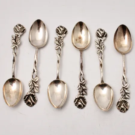 6st moccaskedar i silver, 9cm, modell Rosen, 830/1000, tillverkad av Gewe Silvervarufabriken Ab, år 1954, vikt 45,7g.