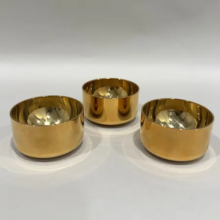 Supkoppar, tre stycken, Pierre Forsell för Skultuna 1607, höjd 3cm, Ø60mm, mässing, bruksslitage Skickas med paket.