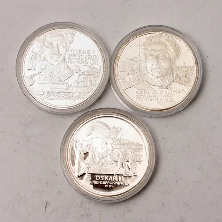 3st mynt i silver, Oskar I, Oskar II, Karl XIV Johan, 925/1000, vikt 81,54g.