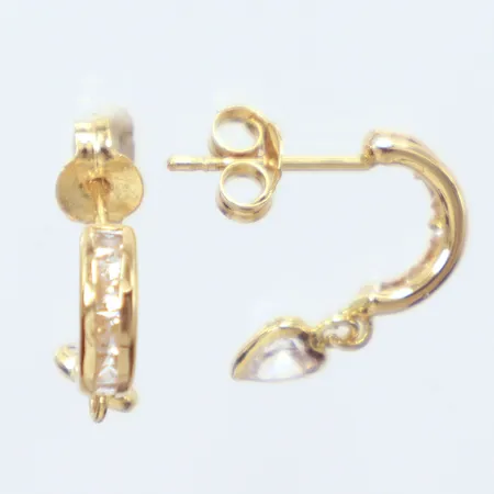 Ett par örhängen, vita stenar, 18k Vikt: 0,9 g