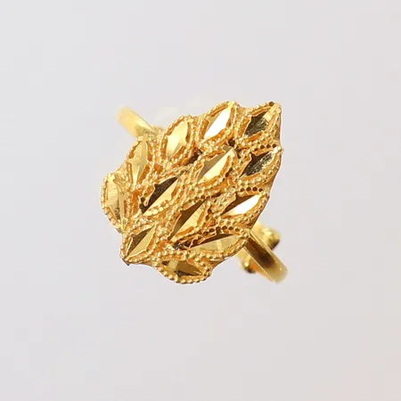 Ring med filigranarbete, stl: 15 justerbar, bredd 1,3-15,9mm, 21K Vikt: 1,7 g