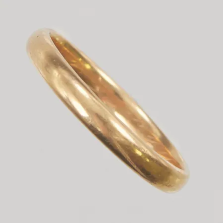 Ring, slät, Ø21, bredd: 3,3mm, tunn gravyr, 18K, 4,4g.