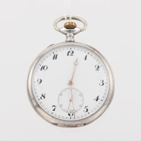 Fickur, tickar igång men ej funktionstestat, diameter ca 5 cm,silver. Vikt: 0 g