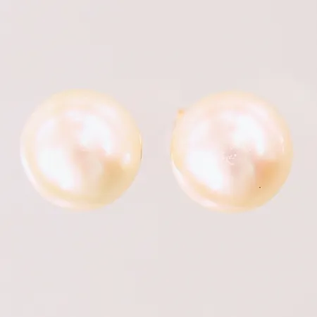 Ett par örhängen med odlade pärlor, Ø9mm, 18K  Vikt: 2,6 g