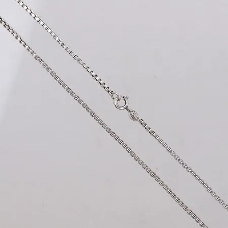 Kedja Venezia, längd 60,5cm, bredd 1,8mm, silver 835/1000 Vikt: 10,7 g