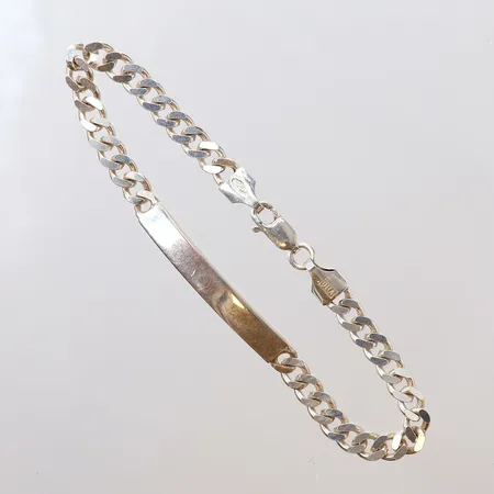 Armband med ID-bricka, pansarlänk, längd ca 17cm, bredd 4,5mm, GHA, silver 925/1000 Vikt: 7,5 g