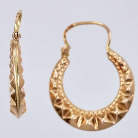 Ett par örhängen, längd ca 22mm, bredd ca 19mm, 18K Vikt: 1,5 g