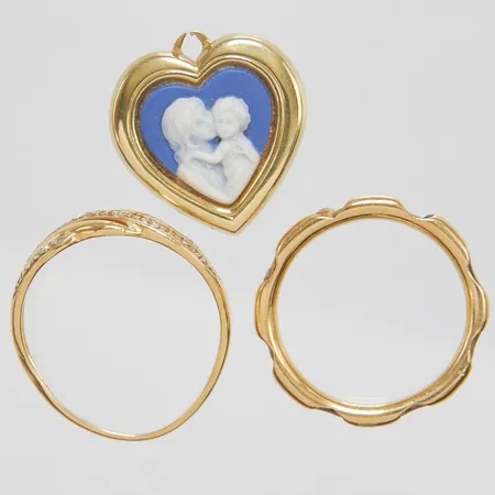 Diverse guld, skadat, hårarbete, konstmassa, 18K Vikt: 5,2 g