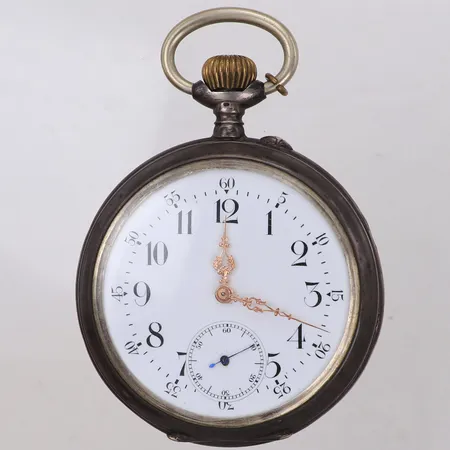 Fickur, Spiral Breguet, 63mm, manuell, två boetter i silver 800/1000, boettnr: 51268, liten sekundvisare, plexiglas, baksida med riksvapnet