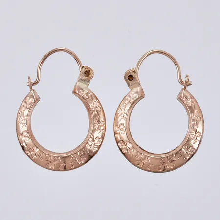 Ett par örhängen längd ca 18mm, bredd ca 14mm, 9K Vikt: 0,8 g