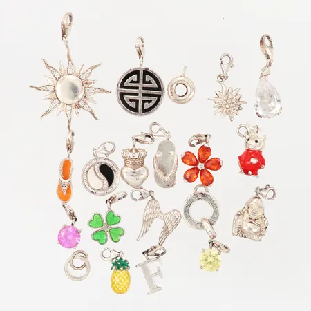 20 berlocker Thomas Sabo, slitage, silver 925/1000 Vikt: 69,1 g