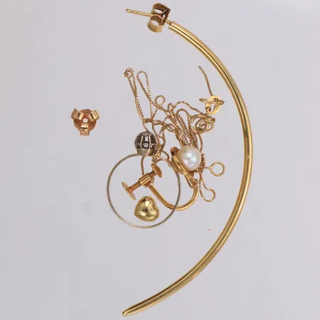 Diverse guld, med stenar, defekt, 18K  Vikt: 4,5 g