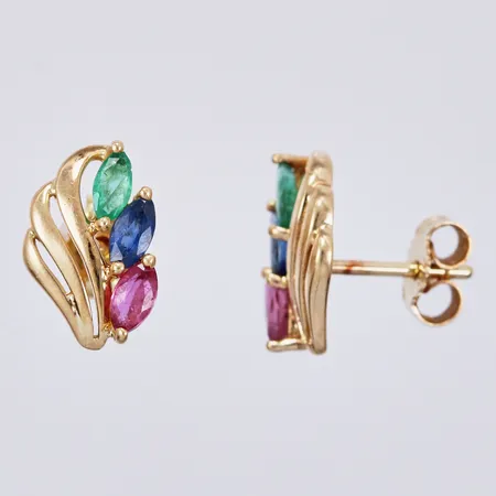 Ett par örhängen med rubin, safir & smaragd, (behandlade), längd ca 11mm, bredd ca 8mm, 18K Vikt: 1,6 g