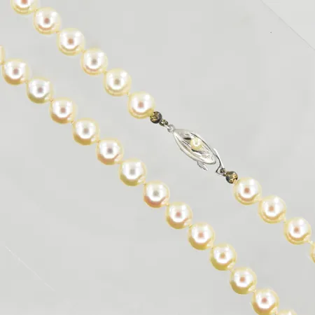 Pärlcollier med Majoricapärlor Ø8 mm, längd 51 cm, lås i silver. bruttovikt 40,4g Vikt: 0 g