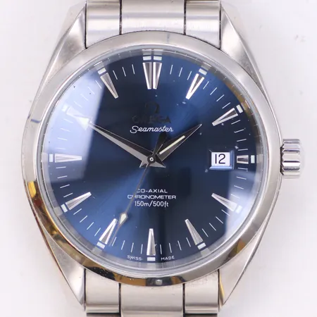 Herrur Omega Seamaster co-Axial AquaTerra, stål, automat, ref-nr 25038000, cal 2500, serie-nr 80771068, stållänk, två extra länkbitar, glasbaksida, certifikat dec 2004, piktogram, chronometercertifikat, box saknar invändig del