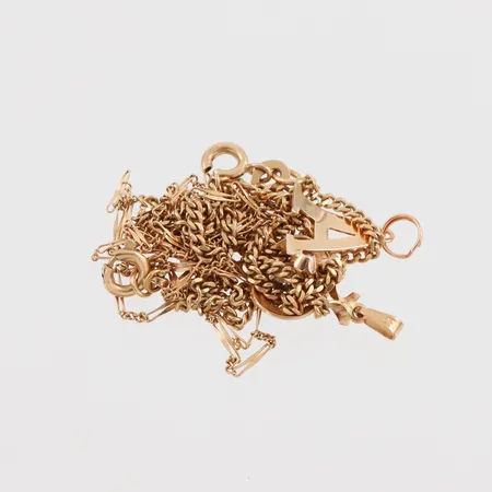 Trasigt guld, 18k. Vikt: 7,7 g