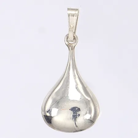 Hänge, droppformat, höjd 28mm inkl ögla, silver 925/1000 Vikt: 1,4 g