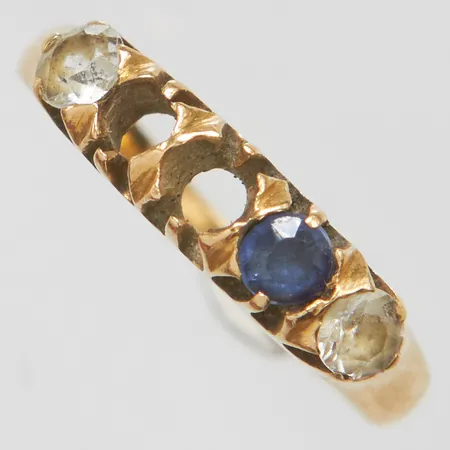 Ring, skadad skena samt fattningar, stenar saknas, 18K Vikt: 2,3 g