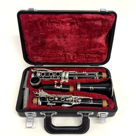 Klarinett, Yamaha 26II, Japan, serie-nr 054294, ej funktionstestad, tre extra rörblad, bruksskick, tillhörande väska Skickas med postpaket.