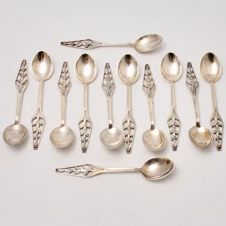 12at skedar i silver, 12cm, 830/1000, tillverkad av Ceson, vikt 166,35g.