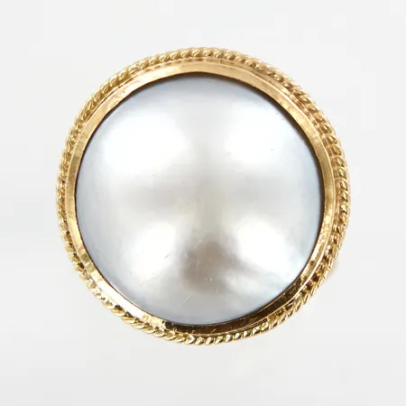 Ring med mabépärla, stl 16¾, bredd: 3-22mm, 18K  Vikt: 10,8 g